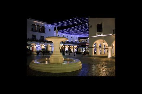 Ciudad Cayala in Guatemala Plaza at night